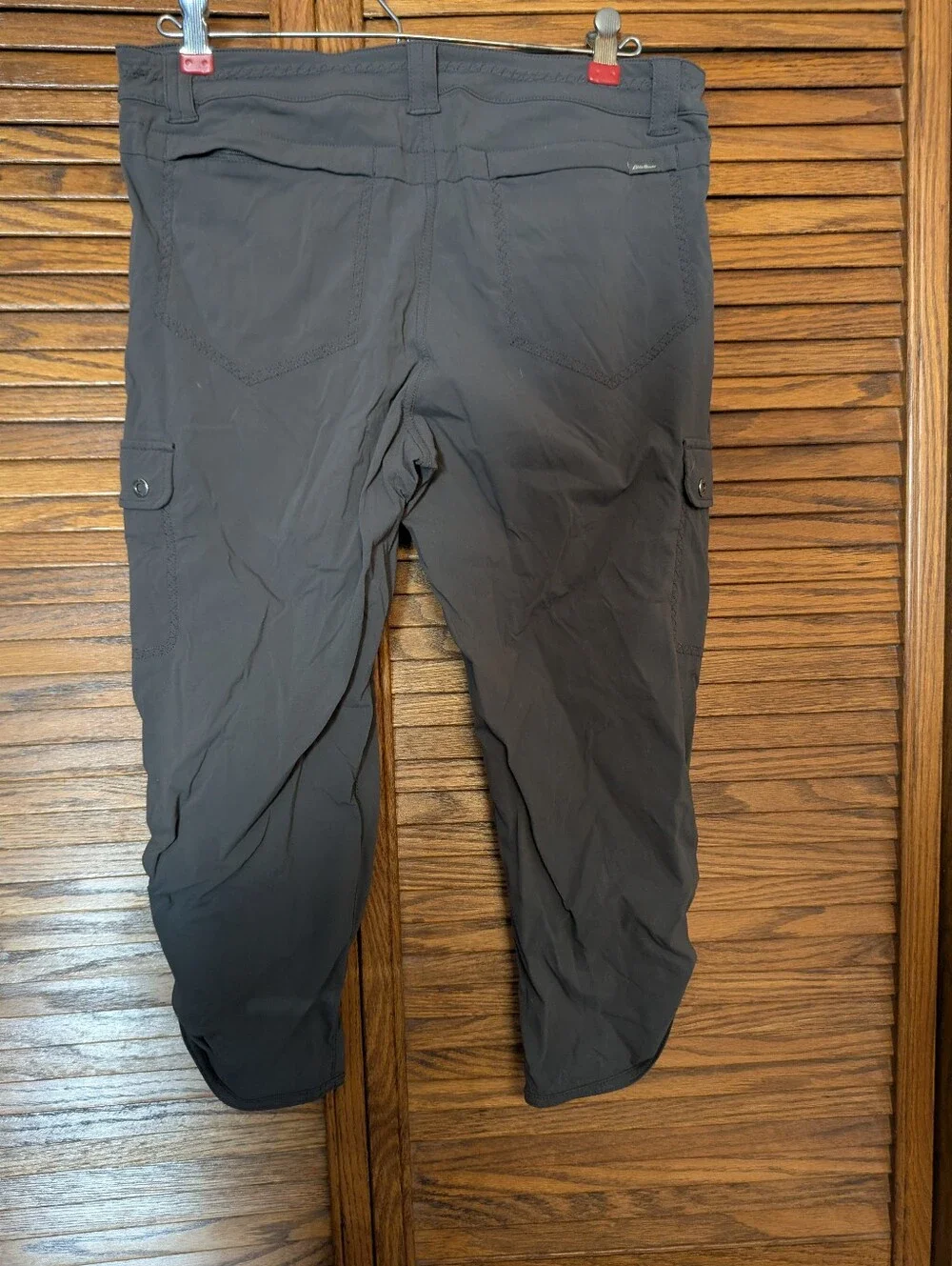 Eddie Bauer Travex Cropped Cargo Pants In Gray Women's Size 8